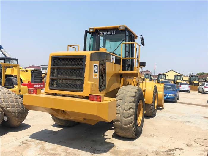 High quality and low working hours in stock used CAT 950G wheel loader used cat 950g wheel loader on stock - Bulldozer: foto 3 High quality and low working hours in stock used CAT 950G wheel loader used cat 950g wheel loader on stock - Bulldozer: foto 3