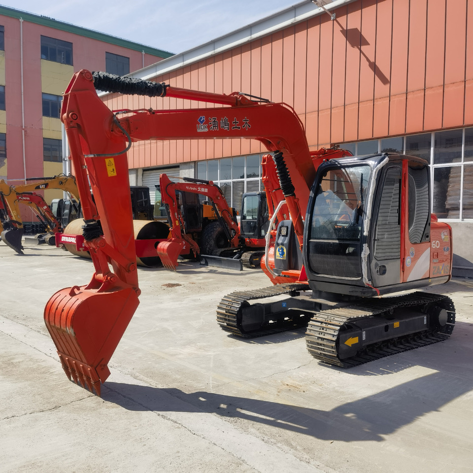 Hitachi ZX60 Excavator - Excavadora de cadenas: foto 3 Hitachi ZX60 Excavator - Excavadora de cadenas: foto 3