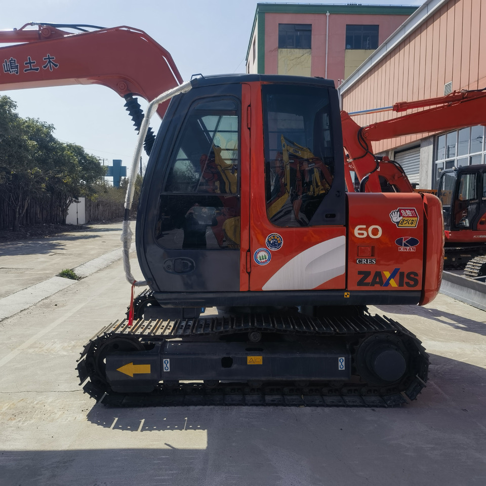Hitachi ZX60 Excavator - Excavadora de cadenas: foto 1 Hitachi ZX60 Excavator - Excavadora de cadenas: foto 1
