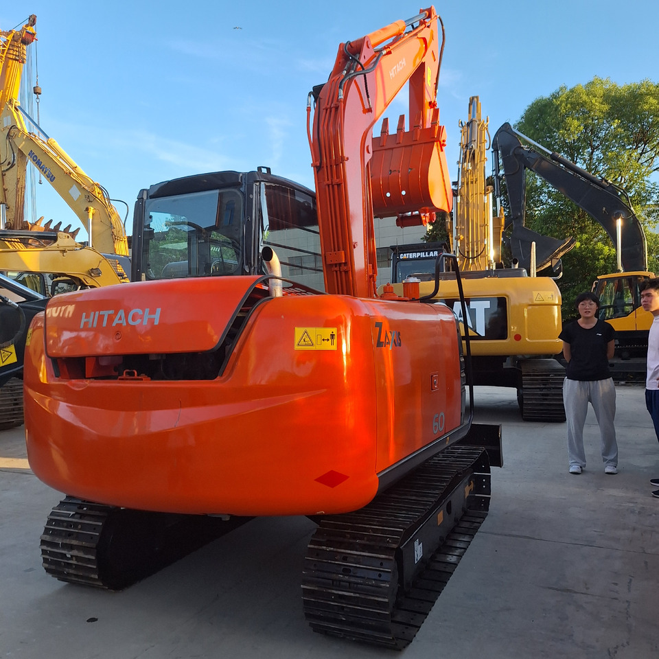 Hitachi ZX60 Excavator - Excavadora de cadenas: foto 4 Hitachi ZX60 Excavator - Excavadora de cadenas: foto 4