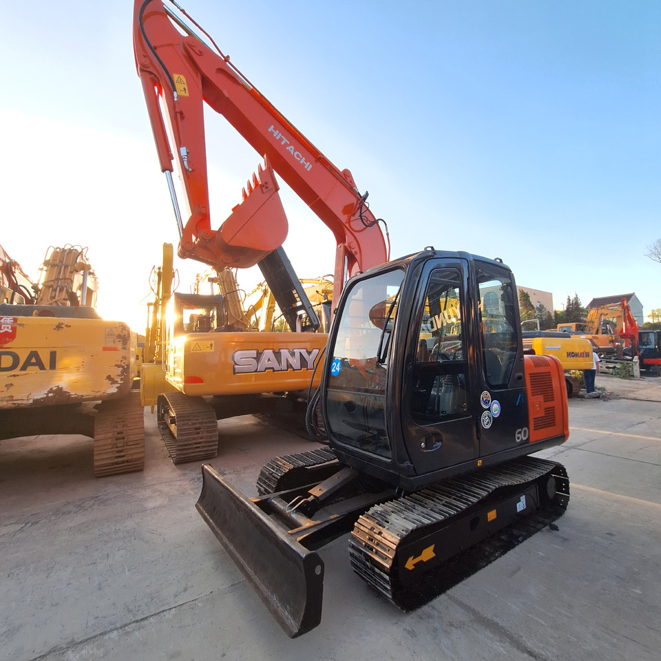 Hitachi ZX60 Excavator - Excavadora de cadenas: foto 5 Hitachi ZX60 Excavator - Excavadora de cadenas: foto 5