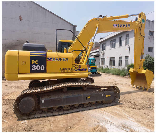 Hot Selling Japan Komatsu PC300-7 Excavators Crawler Excavator Used Pc300-7 at low Price for sale - Excavadora de cadenas: foto 1 Hot Selling Japan Komatsu PC300-7 Excavators Crawler Excavator Used Pc300-7 at low Price for sale - Excavadora de cadenas: foto 1