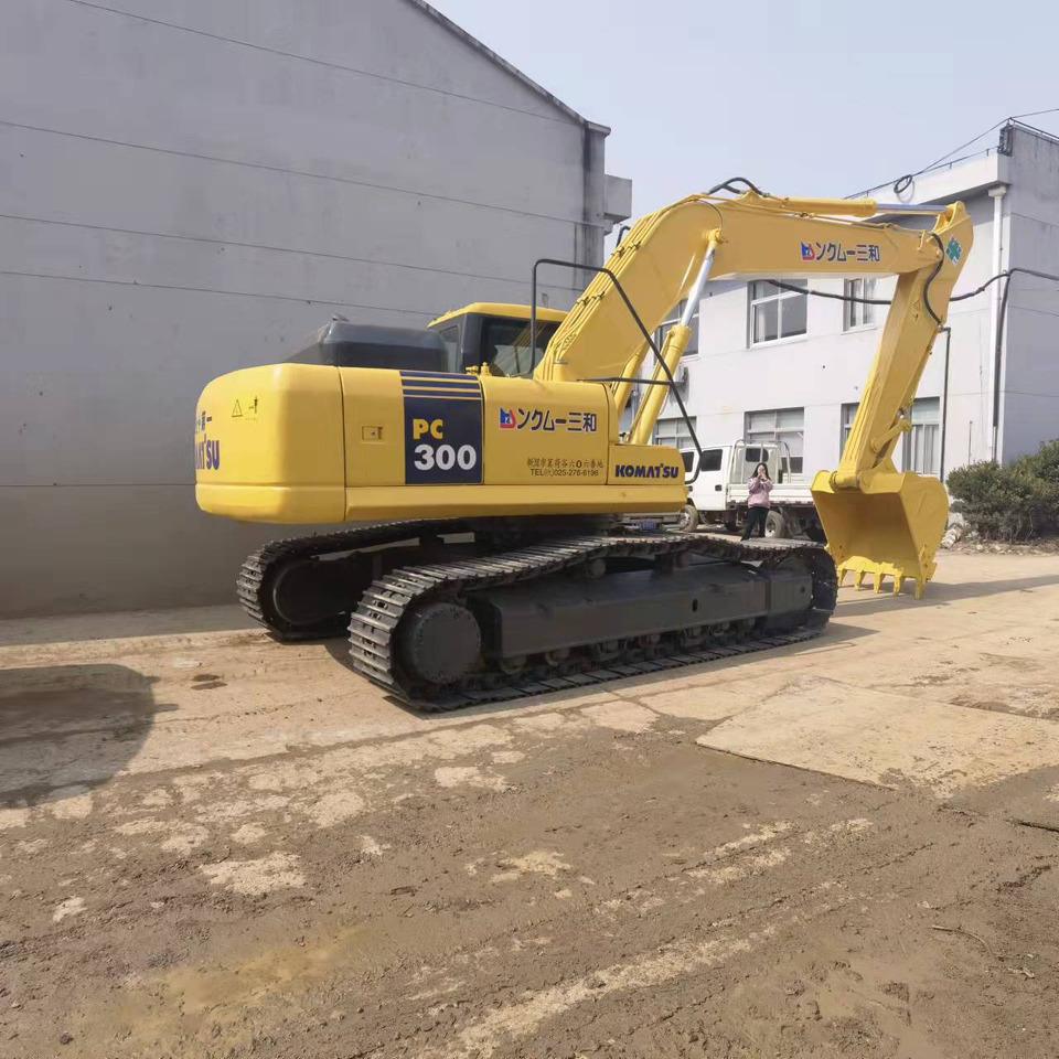 Komatsu PC300-7 Excavator - Excavadora de cadenas: foto 1 Komatsu PC300-7 Excavator - Excavadora de cadenas: foto 1