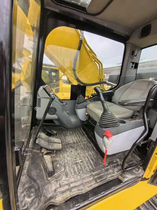 Excavadora de cadenas Komatsu PC400-8: foto 6