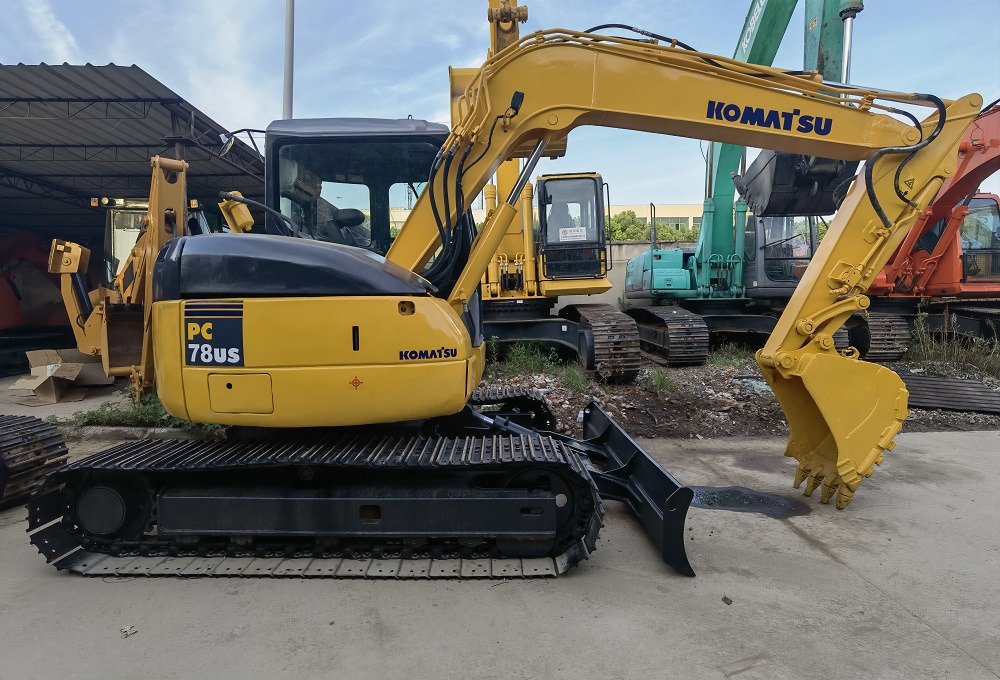 Komatsu pc78 Excavator - Excavadora de cadenas: foto 4 Komatsu pc78 Excavator - Excavadora de cadenas: foto 4