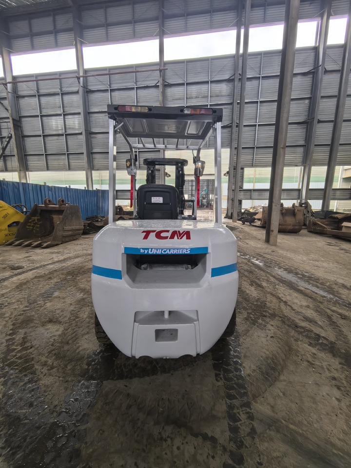 Used TCM FD30 forklift - Carretilla elevadora diésel: foto 3 Used TCM FD30 forklift - Carretilla elevadora diésel: foto 3