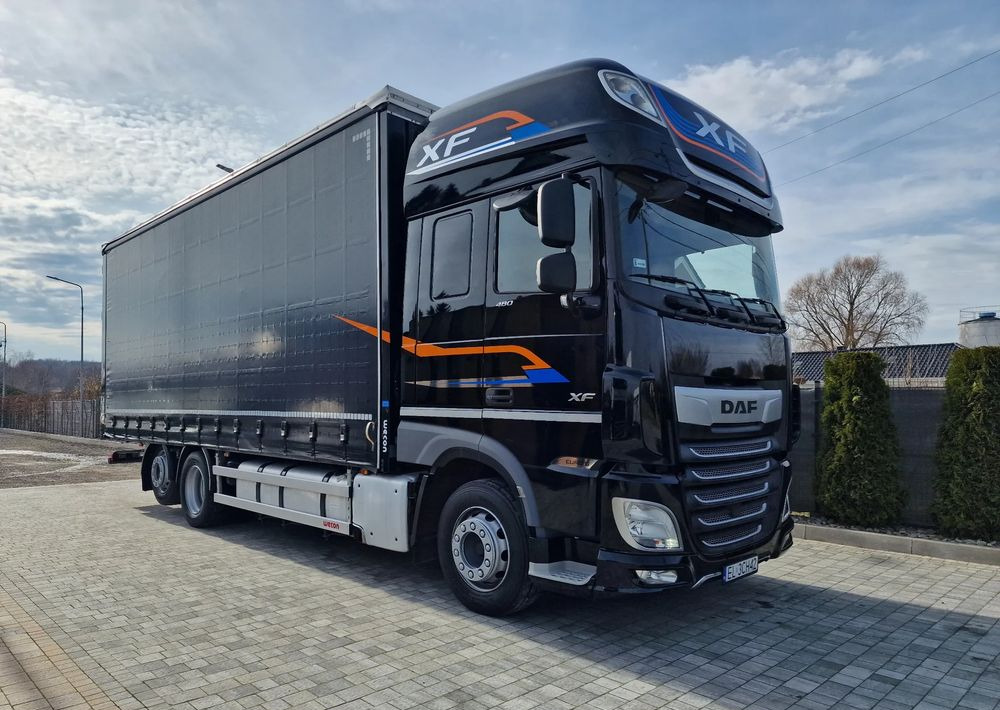 DAF XF 530 SUPER SPACE CAB /SSC / ACC /EURO 6 - Camión lona: foto 1 DAF XF 530 SUPER SPACE CAB /SSC / ACC /EURO 6 - Camión lona: foto 1