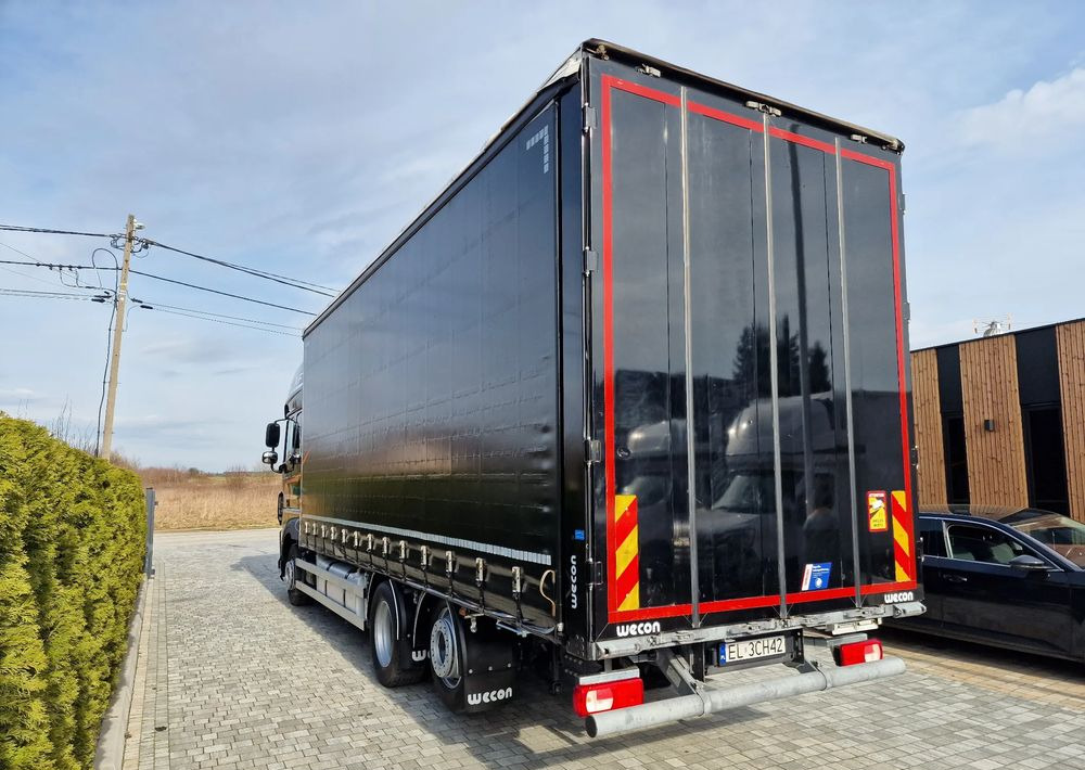 DAF XF 530 SUPER SPACE CAB /SSC / ACC /EURO 6 - Camión lona: foto 5 DAF XF 530 SUPER SPACE CAB /SSC / ACC /EURO 6 - Camión lona: foto 5