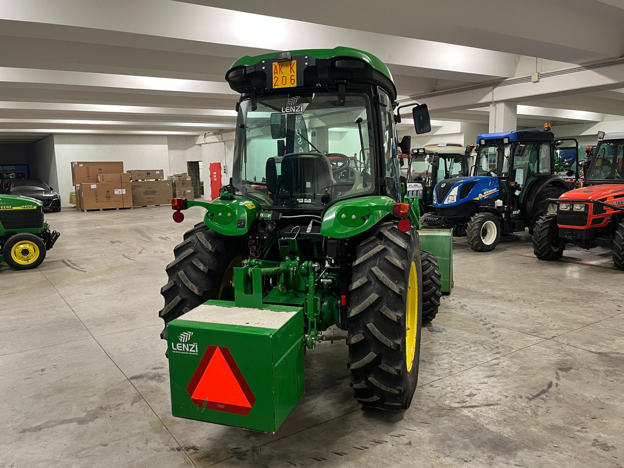 JOHN DEERE 4066 R ( IDROSTATICO ) - Tractor: foto 5 JOHN DEERE 4066 R ( IDROSTATICO ) - Tractor: foto 5
