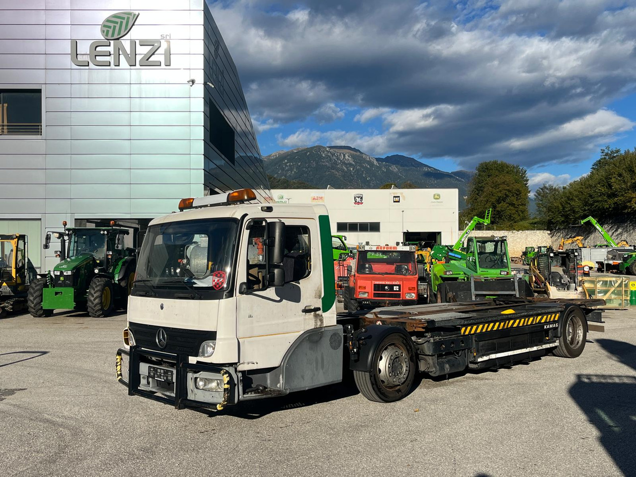 MERCEDES-BENZ KAMAG - Portacontenedore/ Intercambiable camión: foto 3 MERCEDES-BENZ KAMAG - Portacontenedore/ Intercambiable camión: foto 3
