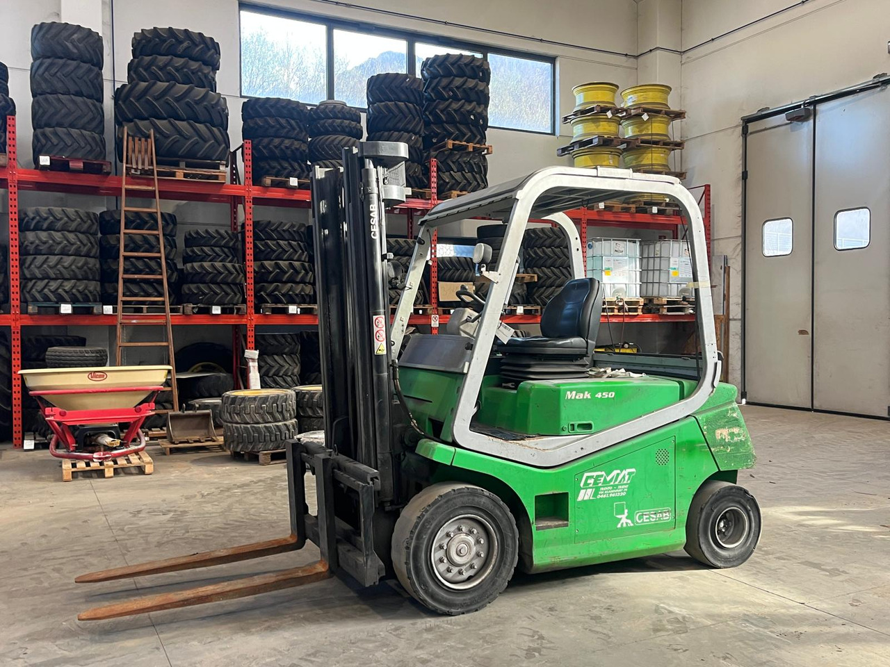 MULETTO CESAB MAK 450 - Carretilla elevadora eléctrica: foto 1 MULETTO CESAB MAK 450 - Carretilla elevadora eléctrica: foto 1
