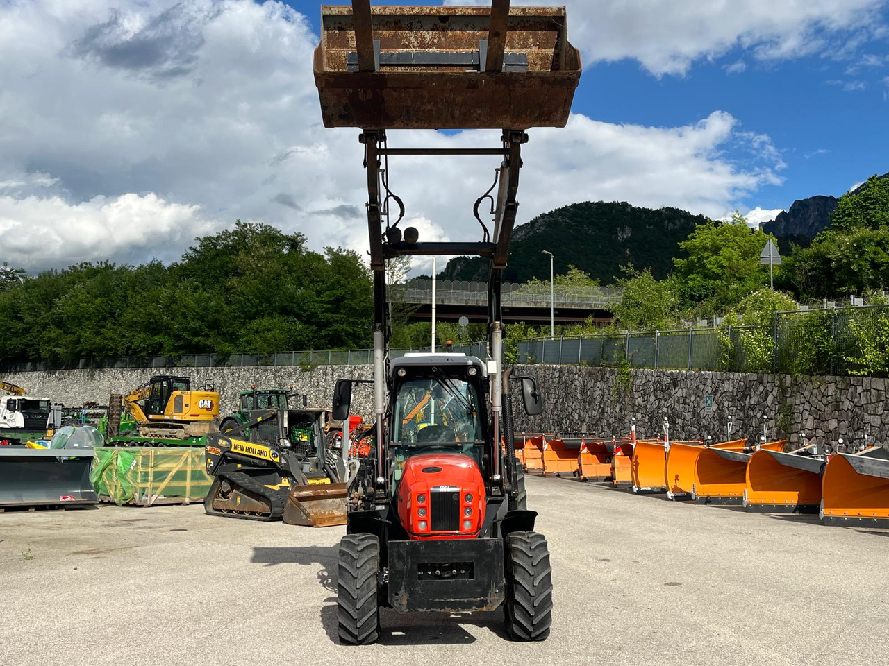 SAME FRUTTETO S 100 – CARICATORE - Tractor: foto 3 SAME FRUTTETO S 100 – CARICATORE - Tractor: foto 3