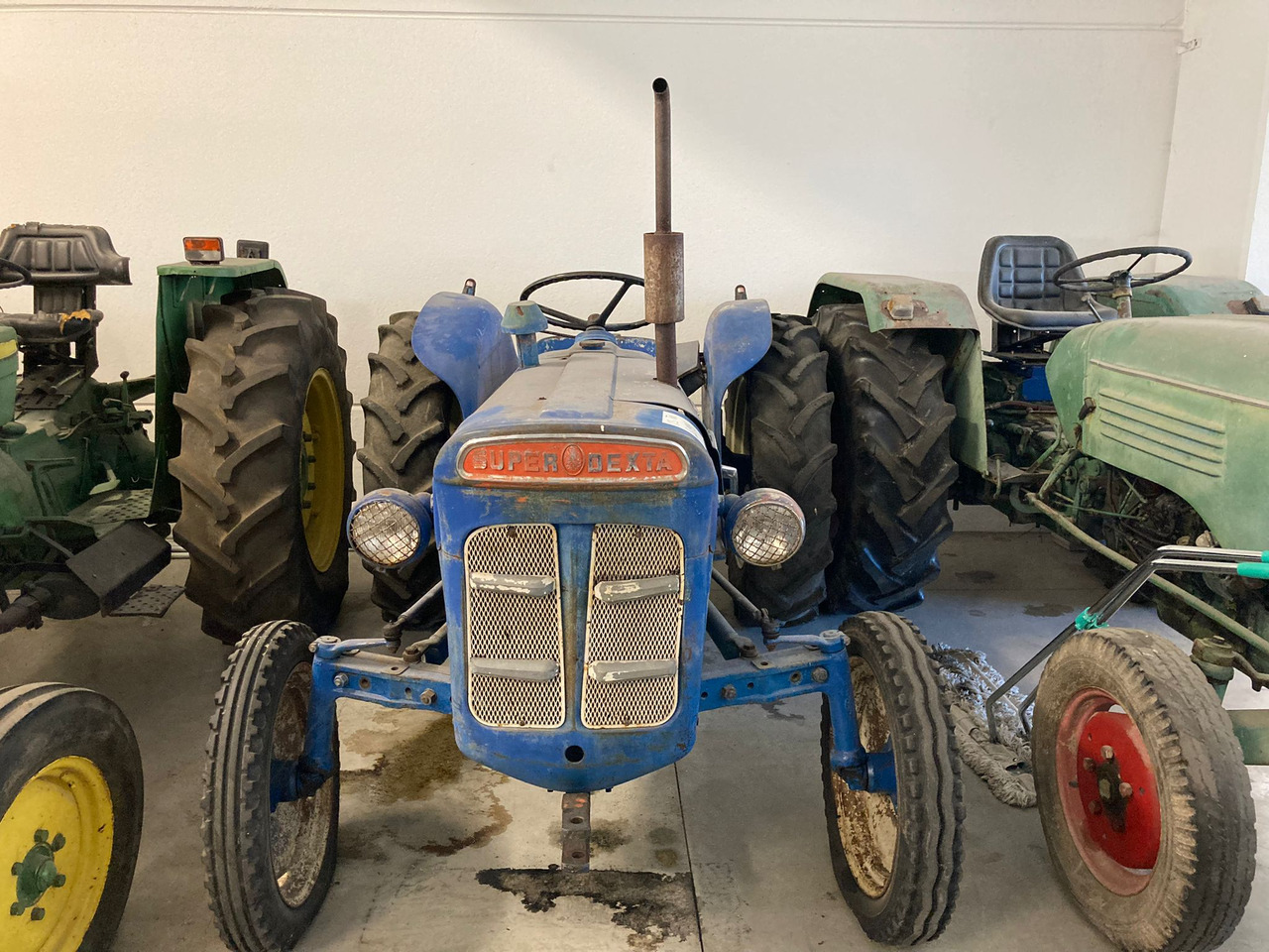 SUPER DEXTA FORDSON - Tractor: foto 1 SUPER DEXTA FORDSON - Tractor: foto 1