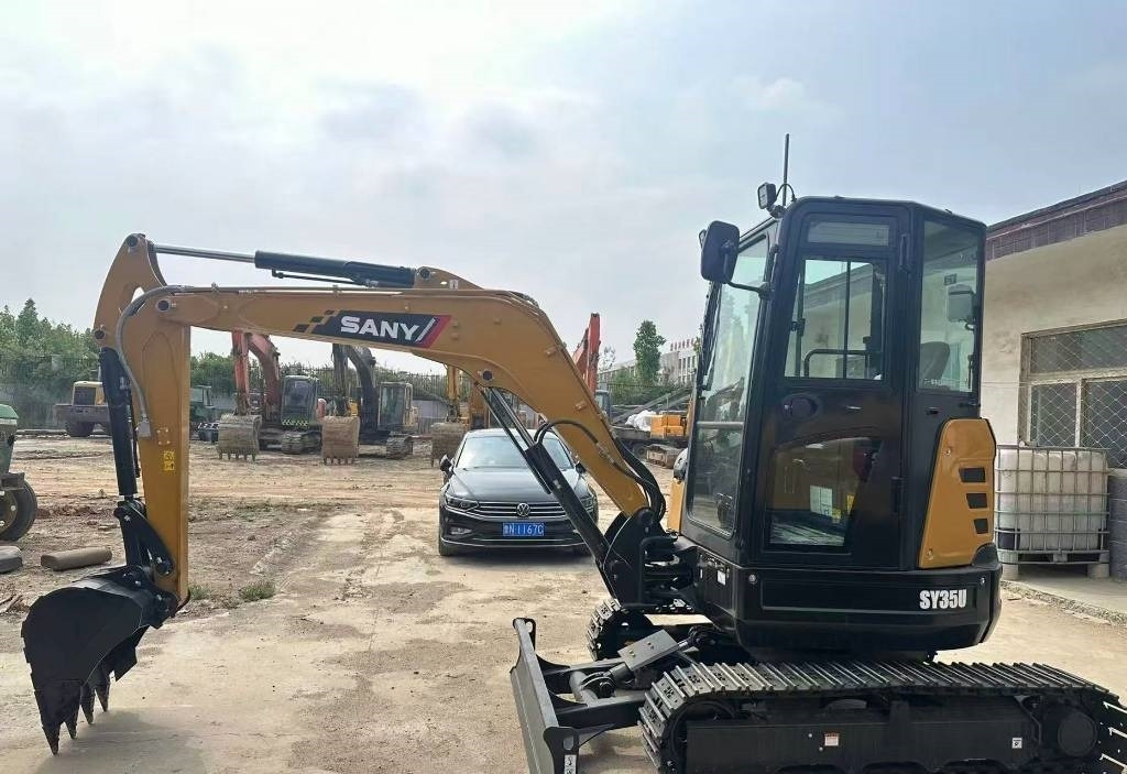 Miniexcavadora 三一 35: foto 6