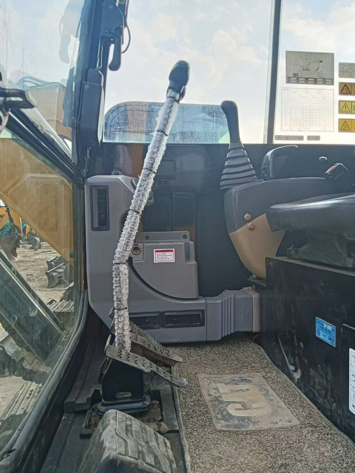 CAT 305.5  - Miniexcavadora: foto 2 CAT 305.5  - Miniexcavadora: foto 2