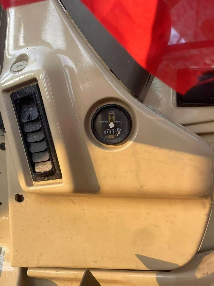 CAT 320 B L - Excavadora de cadenas: foto 5 CAT 320 B L - Excavadora de cadenas: foto 5