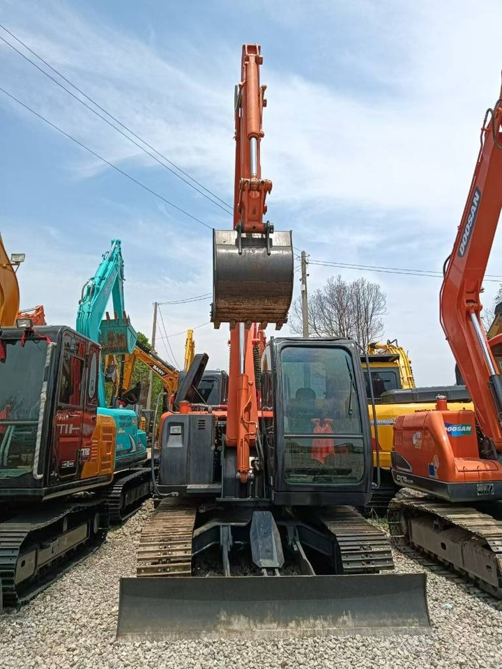 Hitachi ZX 70  - Miniexcavadora: foto 1 Hitachi ZX 70  - Miniexcavadora: foto 1