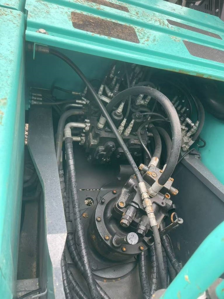 Kobelco 200 - Excavadora de cadenas: foto 4 Kobelco 200 - Excavadora de cadenas: foto 4