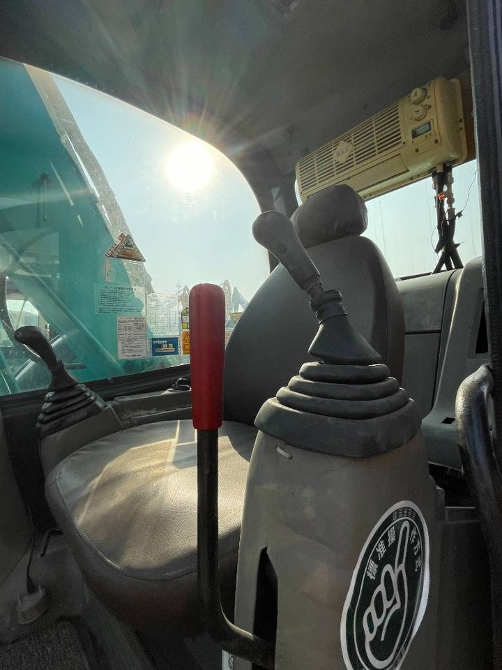 Excavadora de cadenas Kobelco SK 135: foto 7