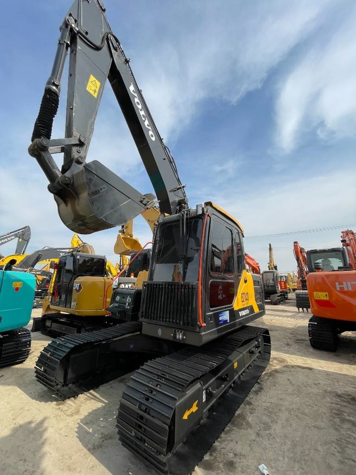 Excavadora de cadenas Volvo EC 140: foto 7