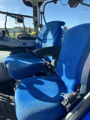 New Holland T7.210 - Tractor: foto 5 New Holland T7.210 - Tractor: foto 5