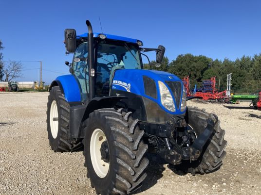New Holland T7.210 - Tractor: foto 3 New Holland T7.210 - Tractor: foto 3