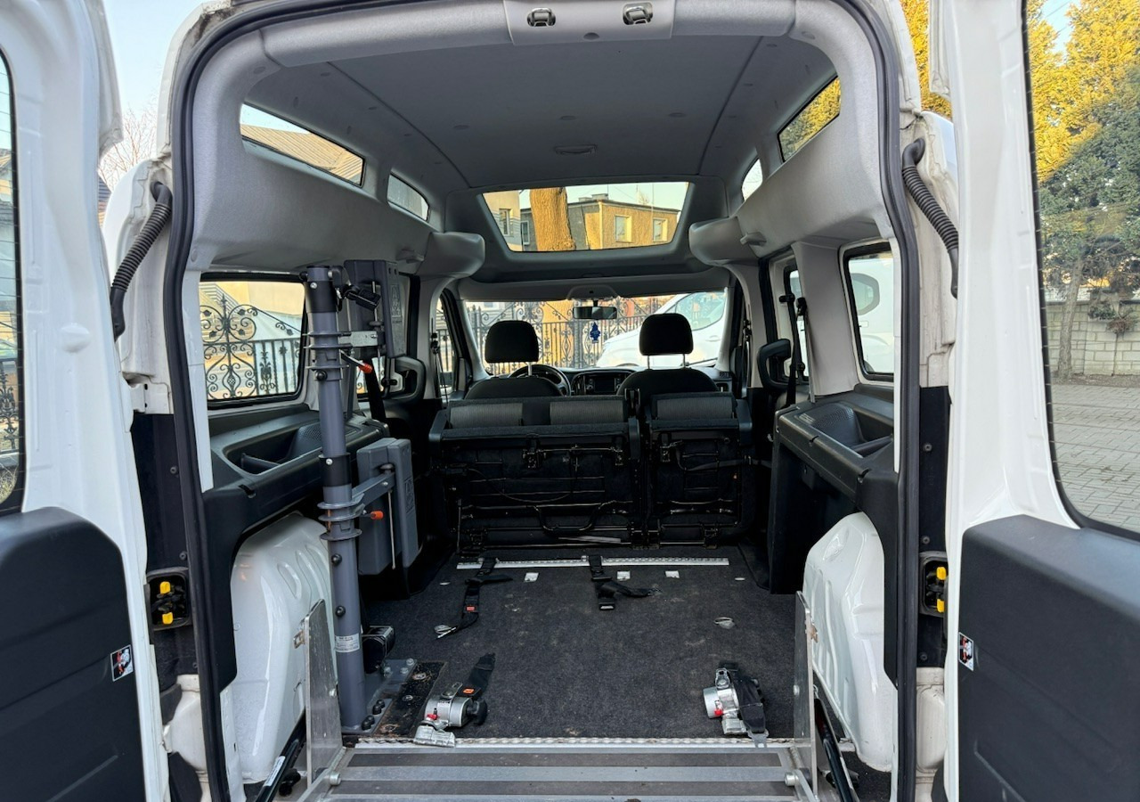 Fiat Doblo II Doblo 1.6-120KM dla Niepełnosprawnych RAMPA Inwalida Model 2020 - Coche: foto 3 Fiat Doblo II Doblo 1.6-120KM dla Niepełnosprawnych RAMPA Inwalida Model 2020 - Coche: foto 3