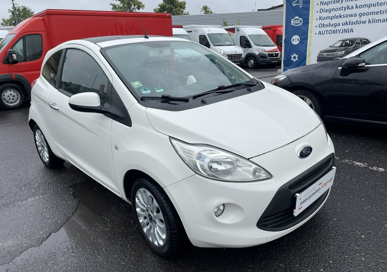 Ford KA II Ford KA 1.2 Champions Edition Klima Panorama 2012 - Hatchback: foto 2 Ford KA II Ford KA 1.2 Champions Edition Klima Panorama 2012 - Hatchback: foto 2