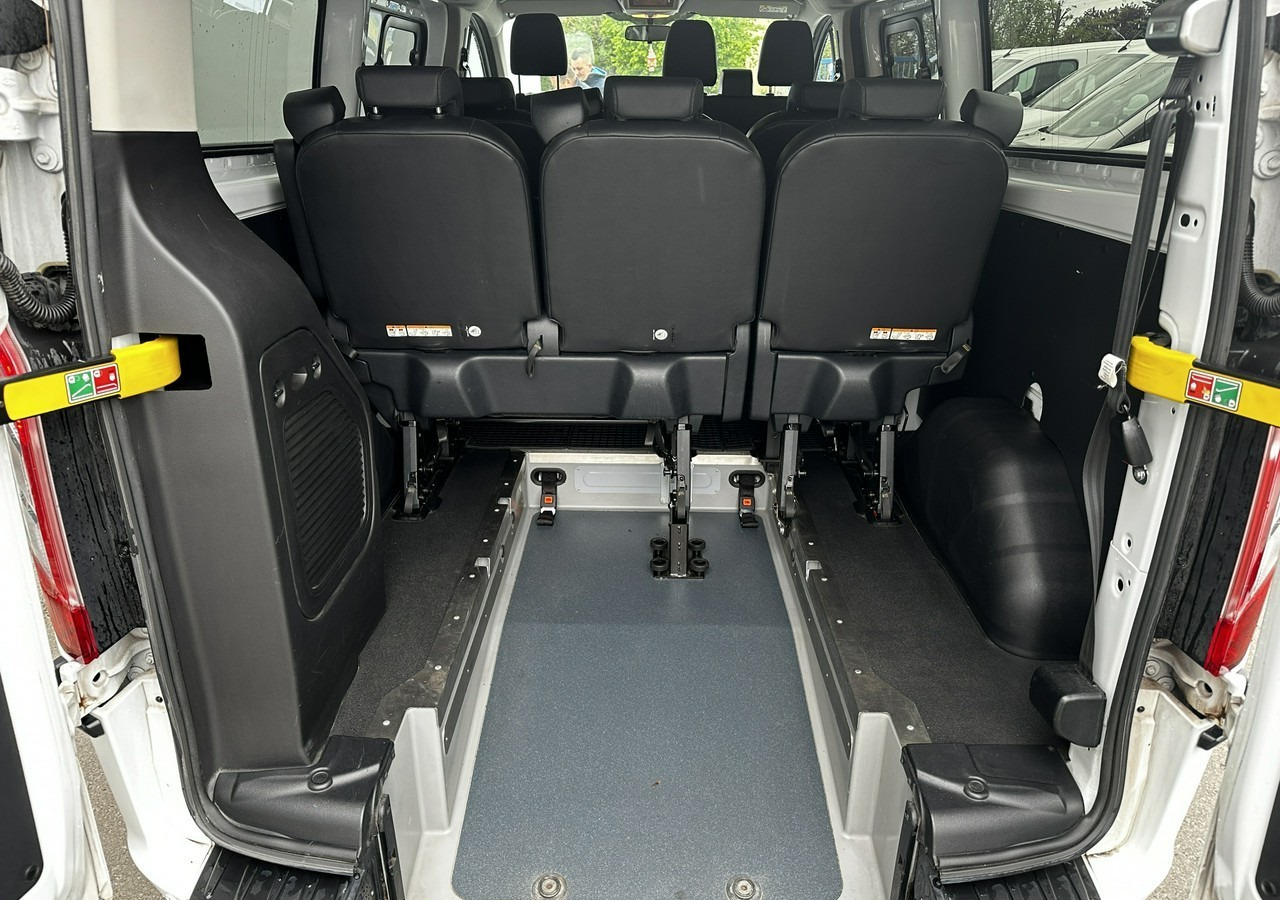 Ford Transit Custom Custom do przewozu Niepełnosprawnych inwalida rampa Model 2021 PFRO - Furgoneta de pasajeros: foto 3 Ford Transit Custom Custom do przewozu Niepełnosprawnych inwalida rampa Model 2021 PFRO - Furgoneta de pasajeros: foto 3