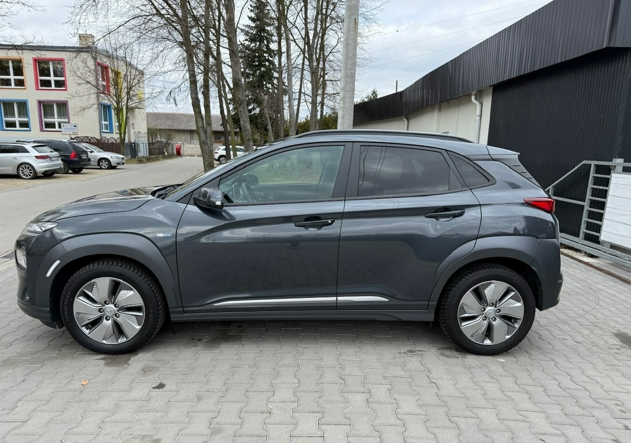 Hyundai Kona 100% elektryk Bogate wyposażenie DARMOWE Parkingi - 300KM zasięgu - Hatchback: foto 5 Hyundai Kona 100% elektryk Bogate wyposażenie DARMOWE Parkingi - 300KM zasięgu - Hatchback: foto 5