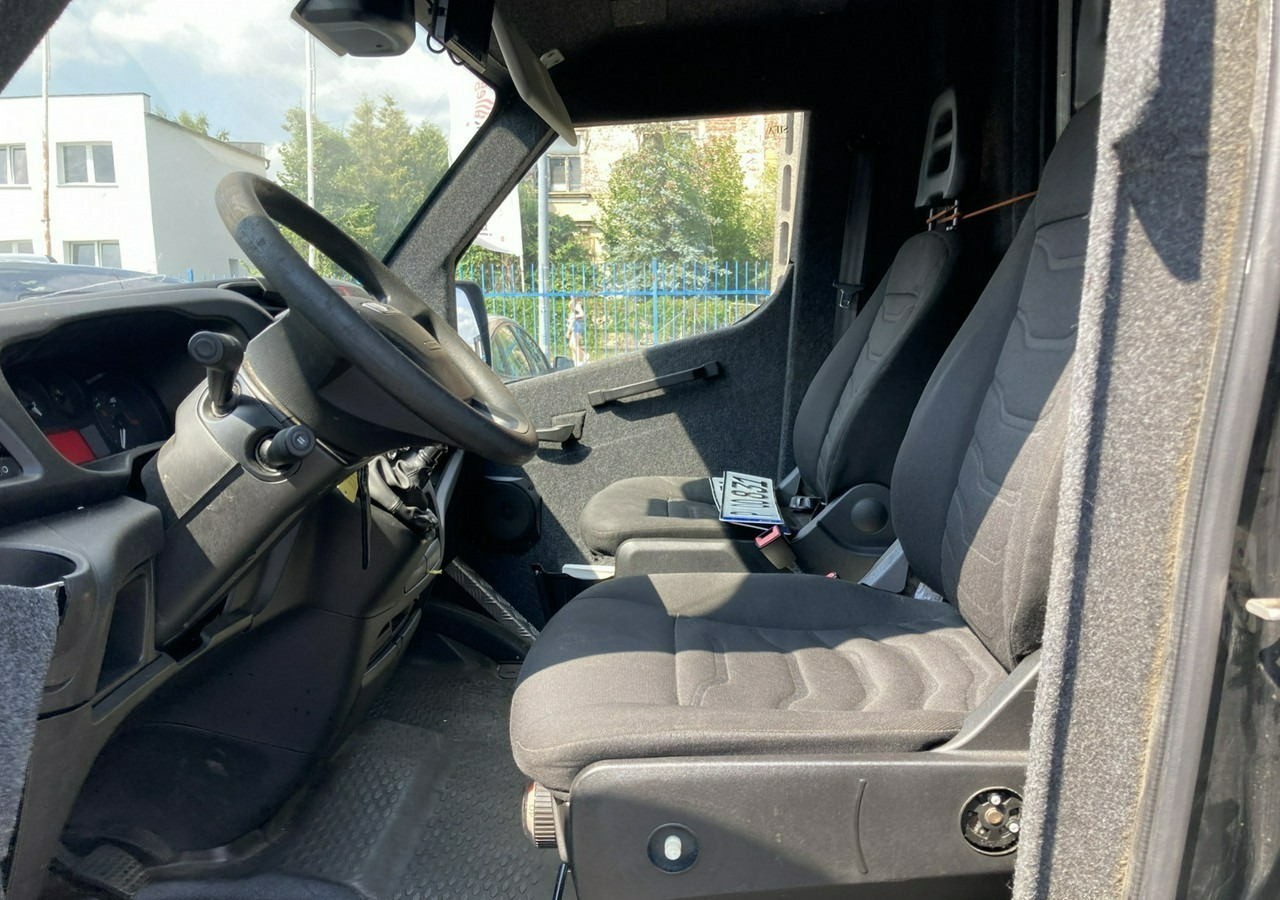 Vehículo de colección Iveco Daily Iveco 35-130 Bankowóz Kuloodporny Opanceżony pancerny 2015: foto 14