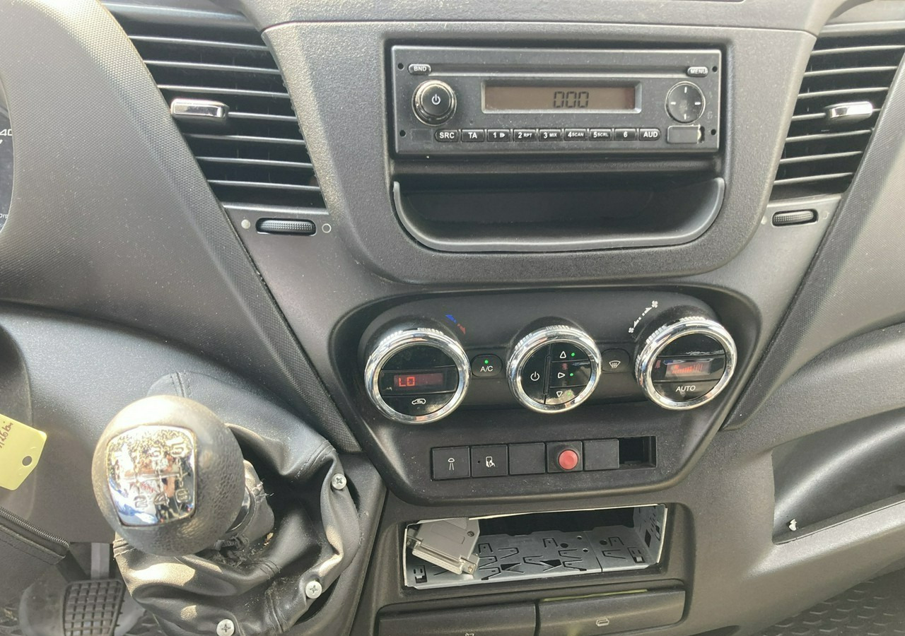 Vehículo de colección Iveco Daily Iveco 35-130 Bankowóz Kuloodporny Opanceżony pancerny 2015: foto 12