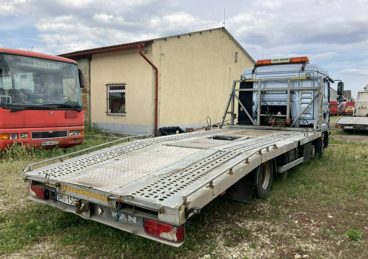 MAN Inny MAN MAN TGL 8.210 Pomoc drogowa Autolaweta na 2 Auta 2005 - Grua de remolque autos: foto 3 MAN Inny MAN MAN TGL 8.210 Pomoc drogowa Autolaweta na 2 Auta 2005 - Grua de remolque autos: foto 3
