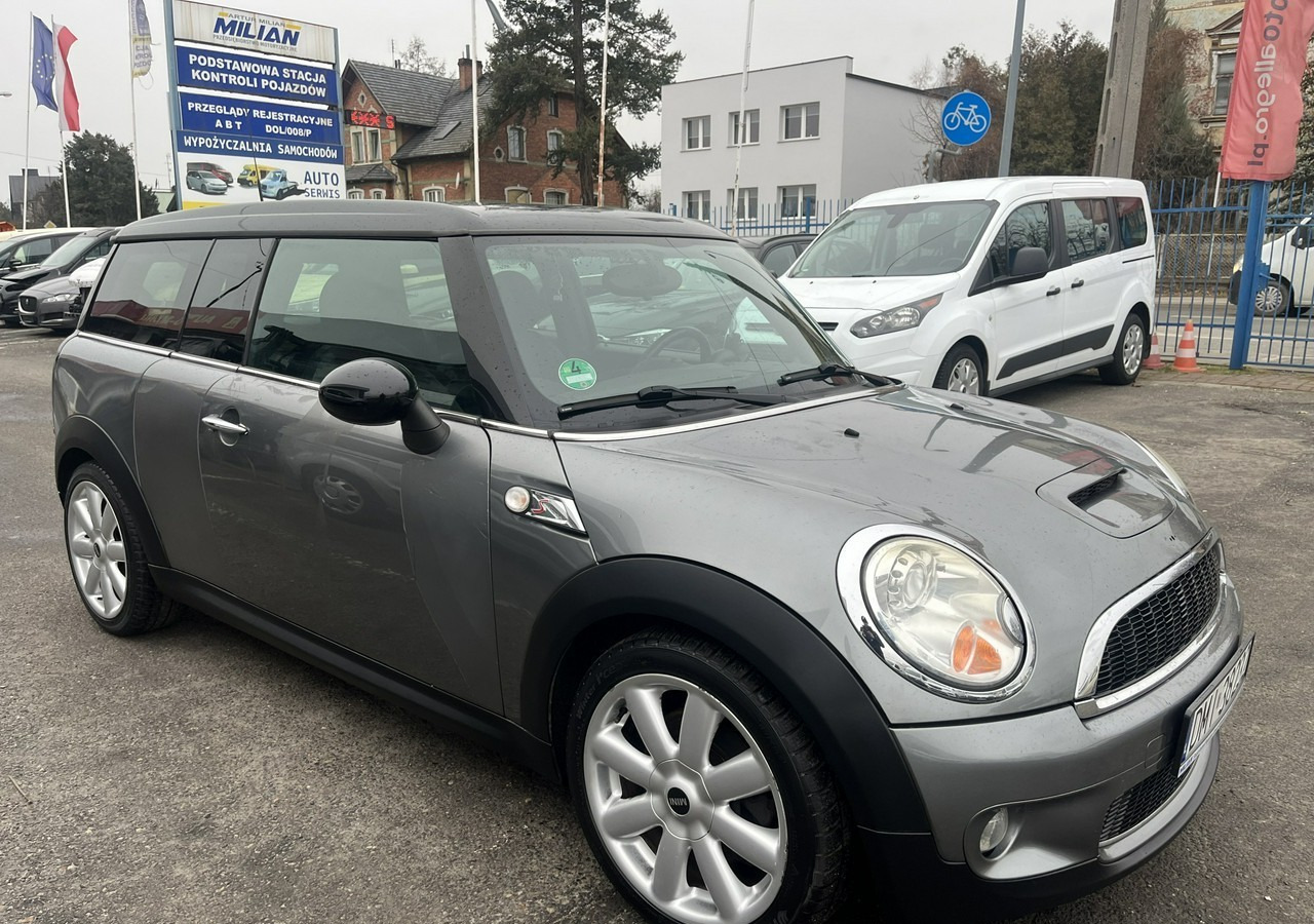 MINI Clubman I Mini 1,6-174KM Clubman S Bogate wyposażenie 95706 km 2009 - Coche: foto 1 MINI Clubman I Mini 1,6-174KM Clubman S Bogate wyposażenie 95706 km 2009 - Coche: foto 1