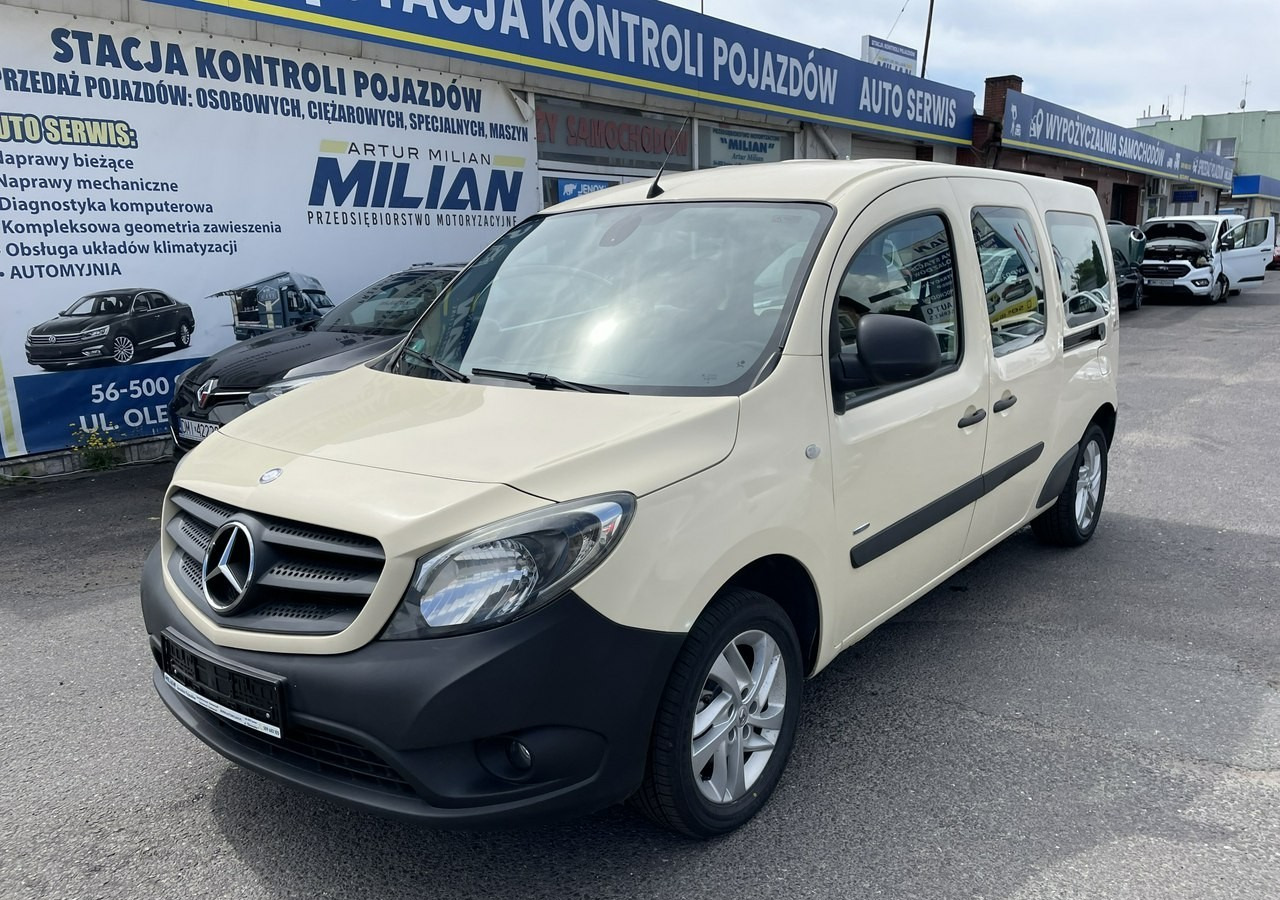 Mercedes-Benz Citan Citan Tourer Mercedes Citan 7-osob przewozu Niepełnosprawnych inwalida - Coche: foto 4 Mercedes-Benz Citan Citan Tourer Mercedes Citan 7-osob przewozu Niepełnosprawnych inwalida - Coche: foto 4