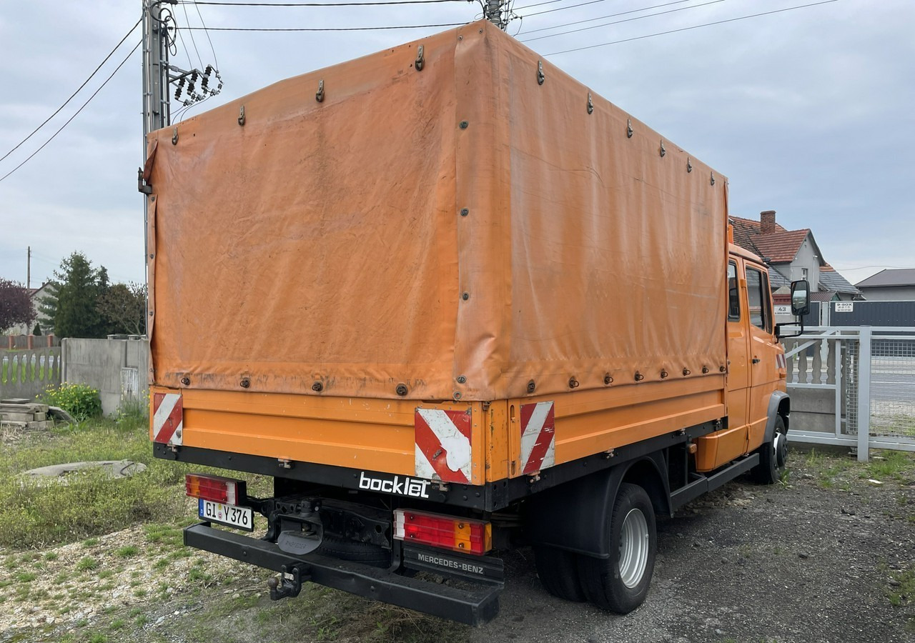 Mercedes-Benz Inny Mercedes-Benz Vario 614 Brygadówka skrzynia plandeka 6-oso doka dokka 2004 - Camión lona: foto 2 Mercedes-Benz Inny Mercedes-Benz Vario 614 Brygadówka skrzynia plandeka 6-oso doka dokka 2004 - Camión lona: foto 2