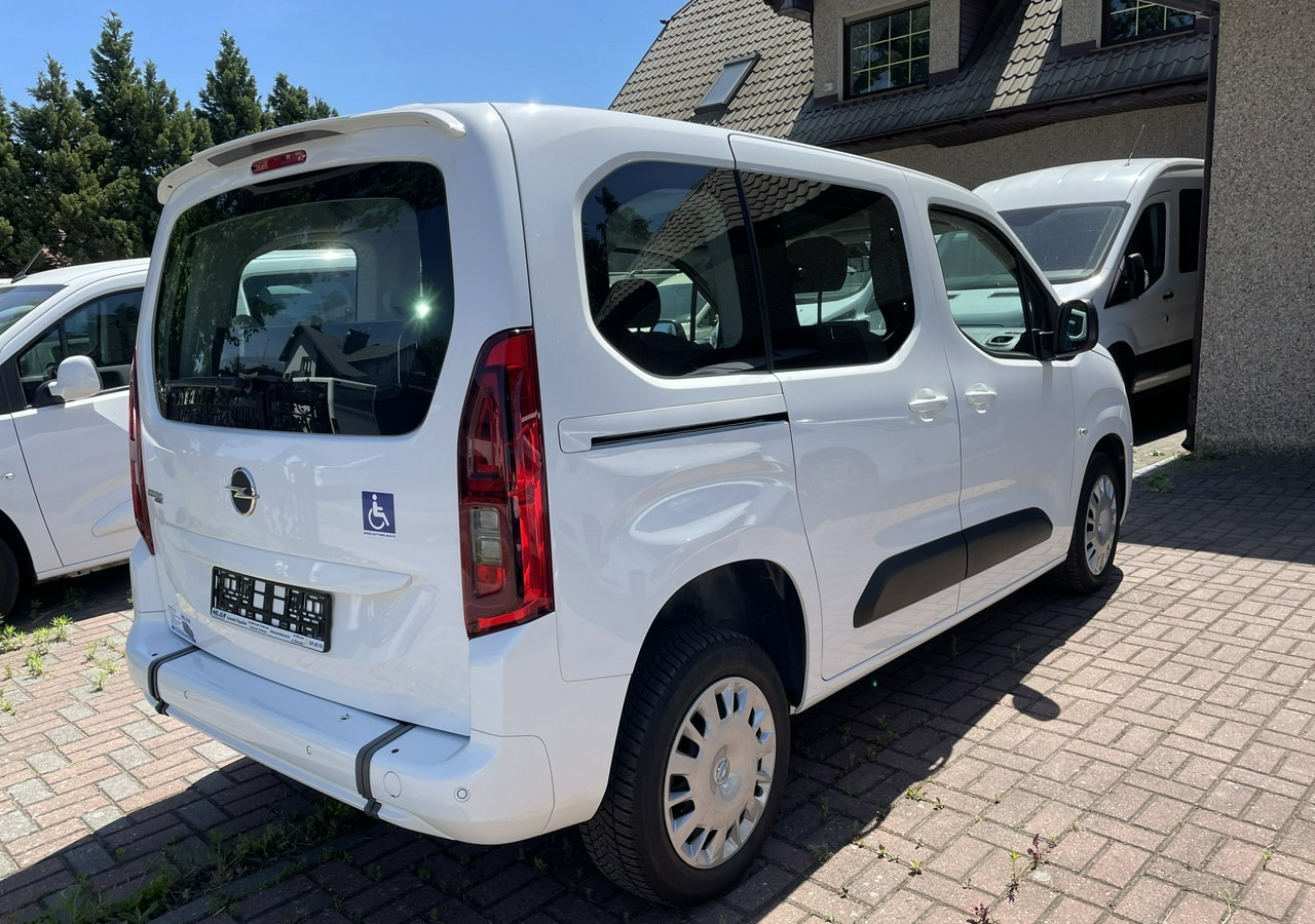 Opel Combo IV Opel Combo Life Niepełnosprawnych inwalida Rampa 32105 km Model 2022 - Coche: foto 4 Opel Combo IV Opel Combo Life Niepełnosprawnych inwalida Rampa 32105 km Model 2022 - Coche: foto 4