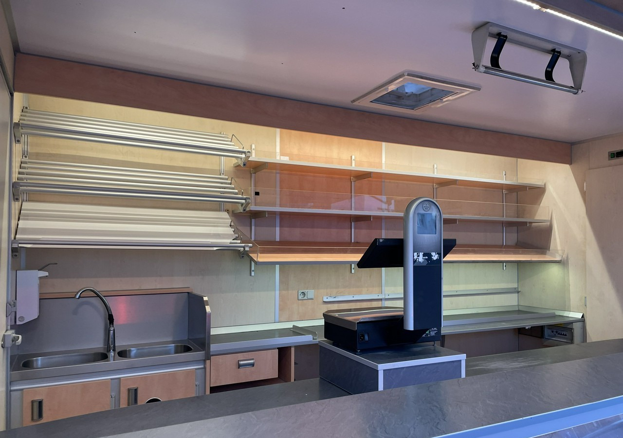 Camión tienda Renault Master Autosklep Wędlin Gastronomiczny Food Truck Foodtruck sklep BORCO 201: foto 20