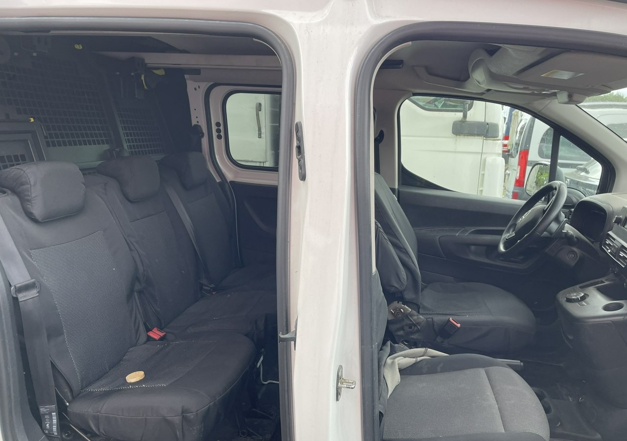 Toyota Inny Toyota Toyota Proace City MAXI Automat Klima 5-osob Salon PL Model 2020 - Furgón: foto 3 Toyota Inny Toyota Toyota Proace City MAXI Automat Klima 5-osob Salon PL Model 2020 - Furgón: foto 3