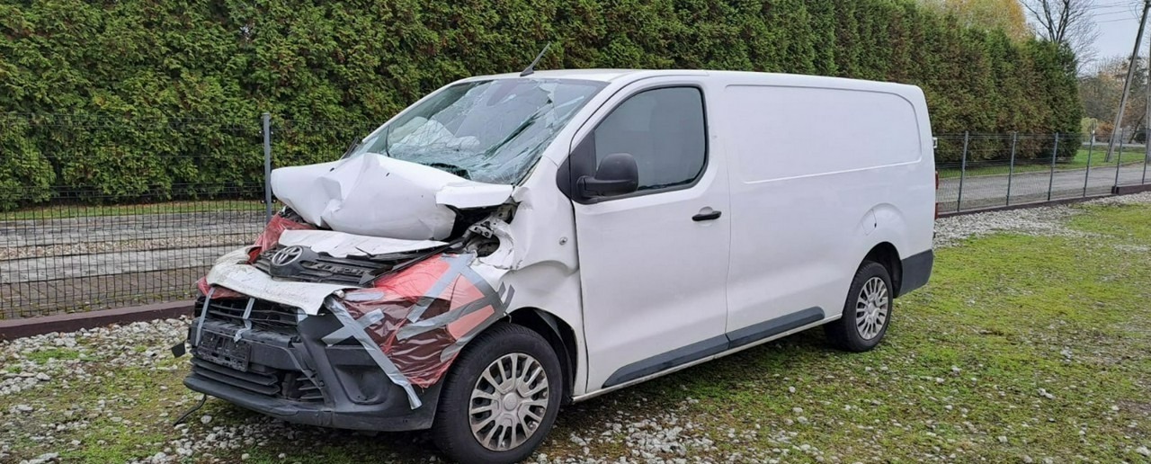 Toyota Proace Toyota Proace Maxi Klima chlodnia izoterma 2020 Salon PL - Frigorífico furgoneta: foto 3 Toyota Proace Toyota Proace Maxi Klima chlodnia izoterma 2020 Salon PL - Frigorífico furgoneta: foto 3