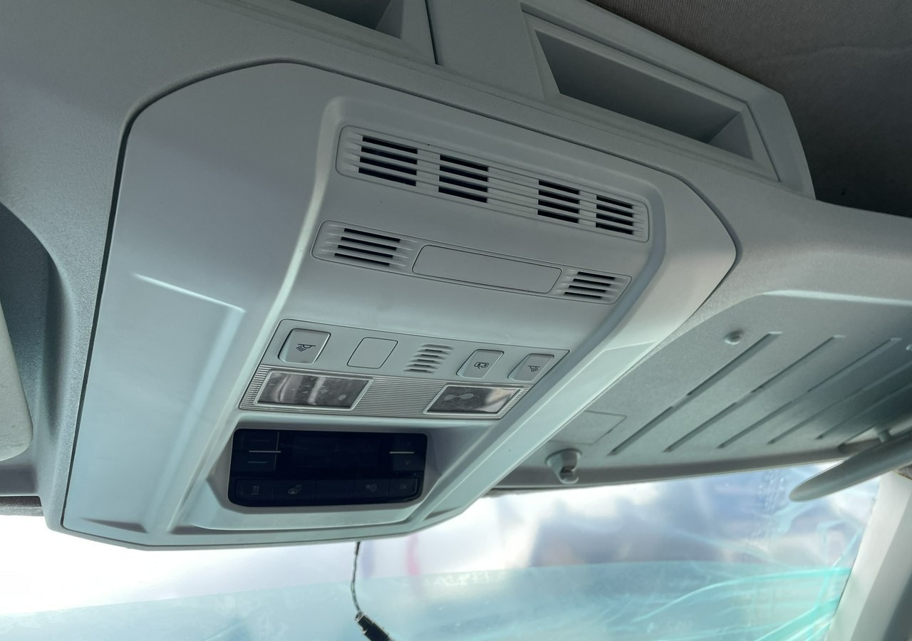 Furgoneta combi Volkswagen Crafter Volkswagen Crafter 2.0-180KM 4X4 Brygadówka 5-osob dokka Model 2021: foto 11