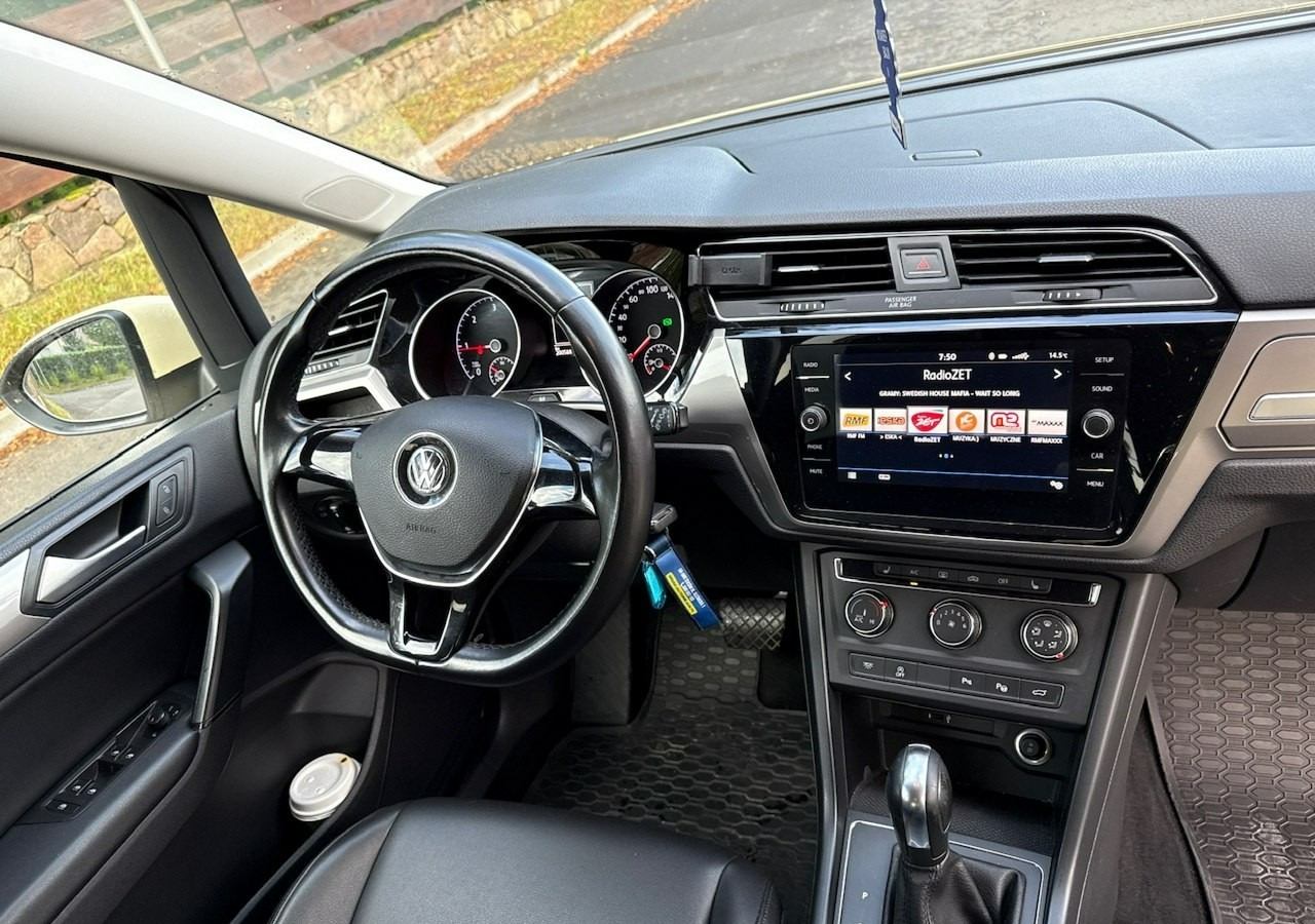 Coche familiar Volkswagen Touran III 2.0 TDI DSG 120 KM Automat 7osobowy Klima Skóra Full Serwis 2020: foto 10