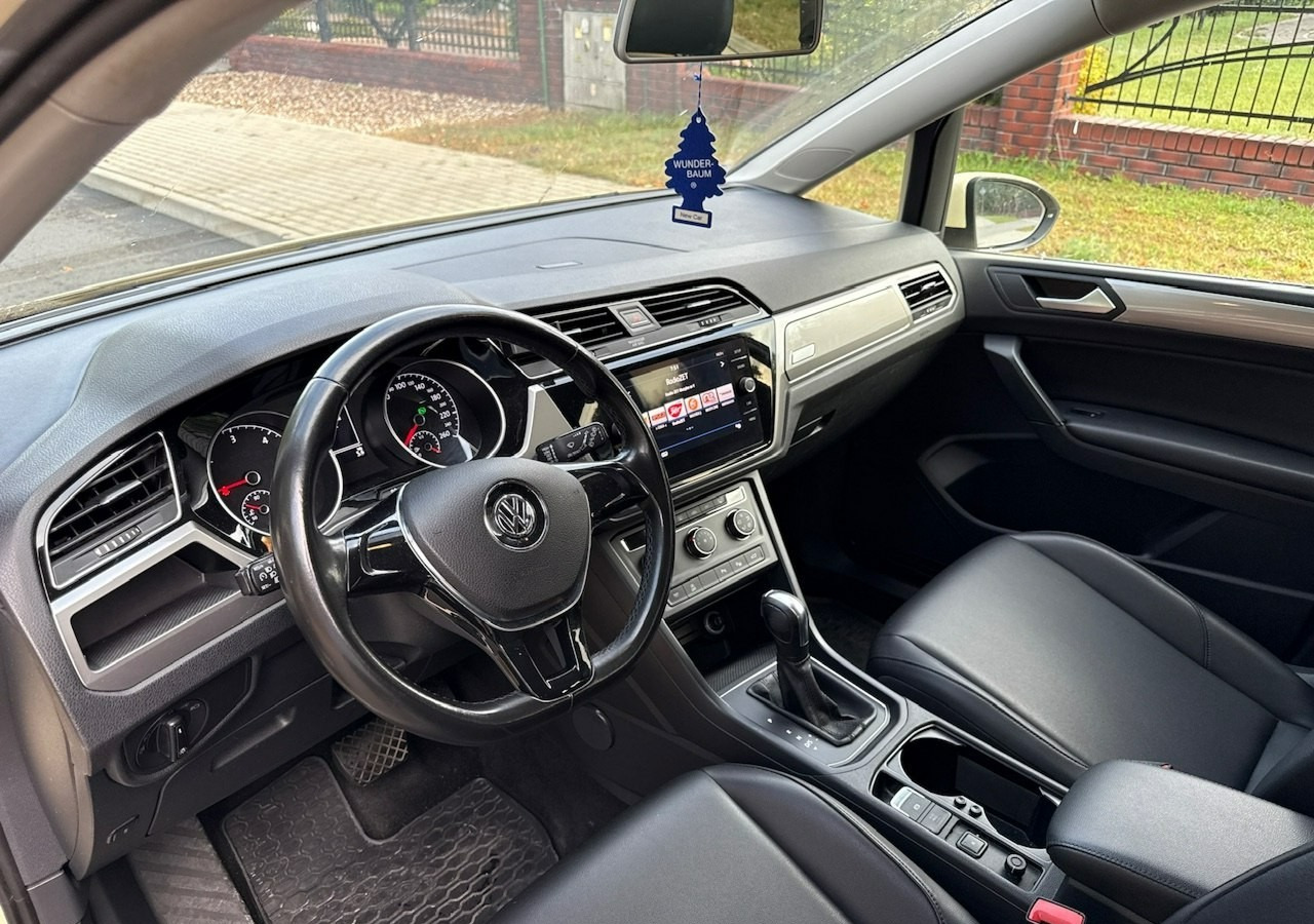 Coche familiar Volkswagen Touran III 2.0 TDI DSG 120 KM Automat 7osobowy Klima Skóra Full Serwis 2020: foto 15