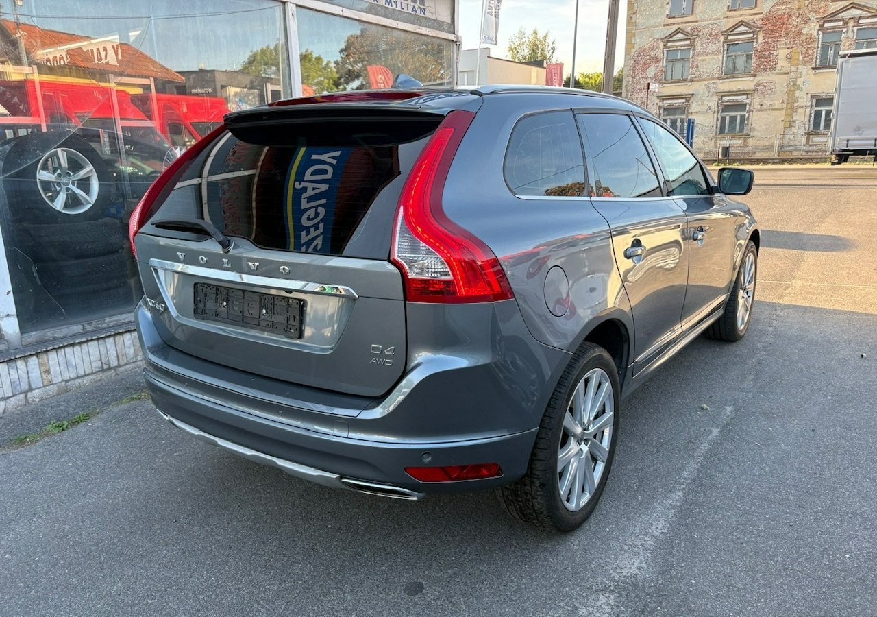 Volvo XC60 I Volvo XC 60 2,4 D4 AWD 190KM Summum Navi Panorama Skóry Kamera 2017 - SUV/ Todoterreno: foto 3 Volvo XC60 I Volvo XC 60 2,4 D4 AWD 190KM Summum Navi Panorama Skóry Kamera 2017 - SUV/ Todoterreno: foto 3
