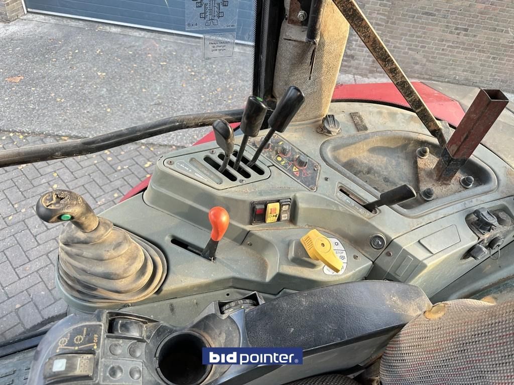 Massey Ferguson 6255 - Tractor: foto 5 Massey Ferguson 6255 - Tractor: foto 5