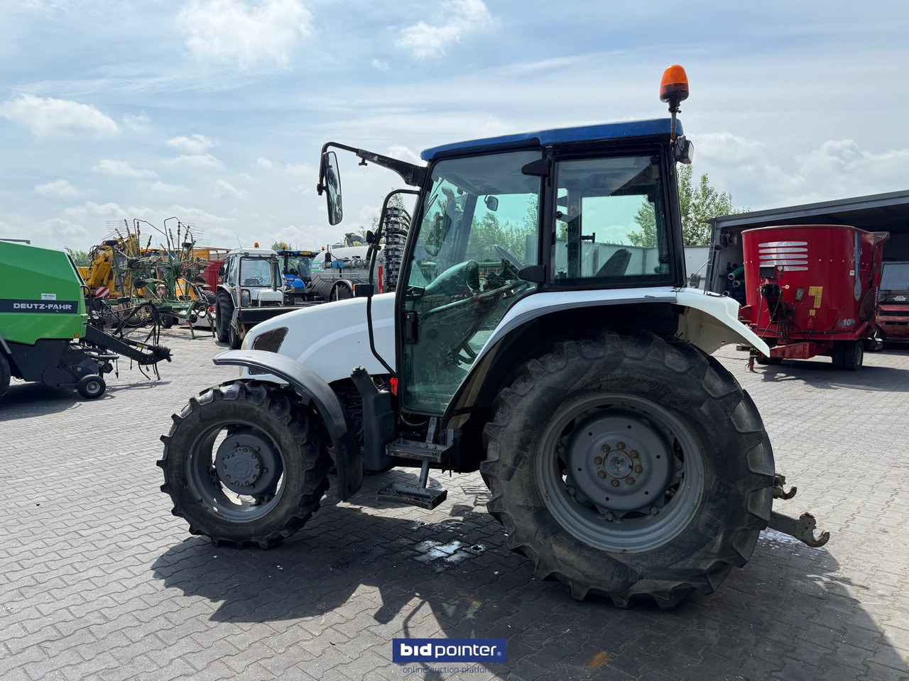 New Holland TL 70A - Tractor: foto 3 New Holland TL 70A - Tractor: foto 3