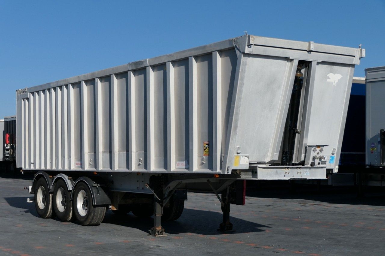 Benalu TIPPER 45 M3/WHOLE ALUMINIUM/5700 KG/FLAP-DOORS - Volquete semirremolque: foto 1 Benalu TIPPER 45 M3/WHOLE ALUMINIUM/5700 KG/FLAP-DOORS - Volquete semirremolque: foto 1