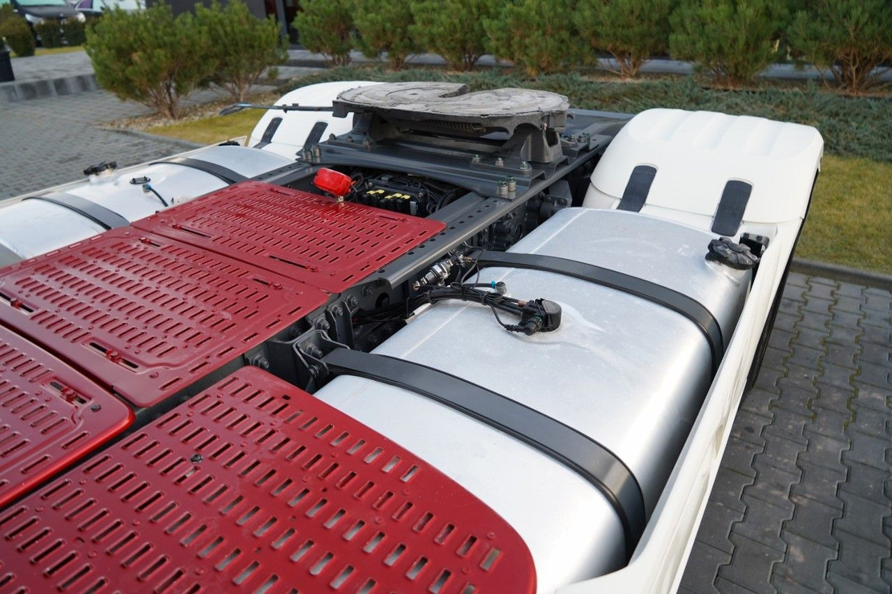 Cabeza tractora DAF XF 530 / RETARDER / I-PARK COOL / SUPER SPACE CA: foto 12