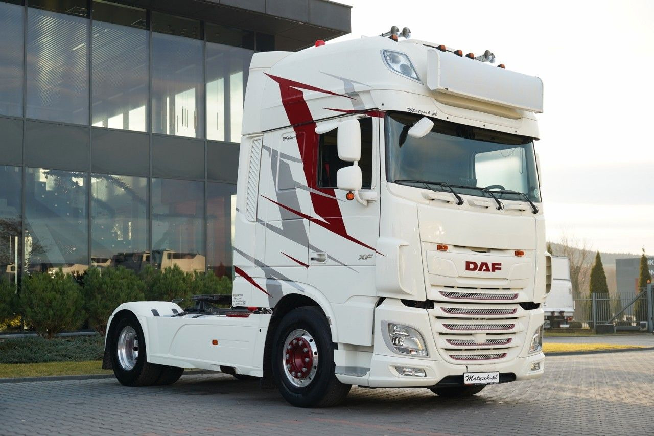 DAF XF 530 / RETARDER / I-PARK COOL / SUPER SPACE CA - Cabeza tractora: foto 5 DAF XF 530 / RETARDER / I-PARK COOL / SUPER SPACE CA - Cabeza tractora: foto 5