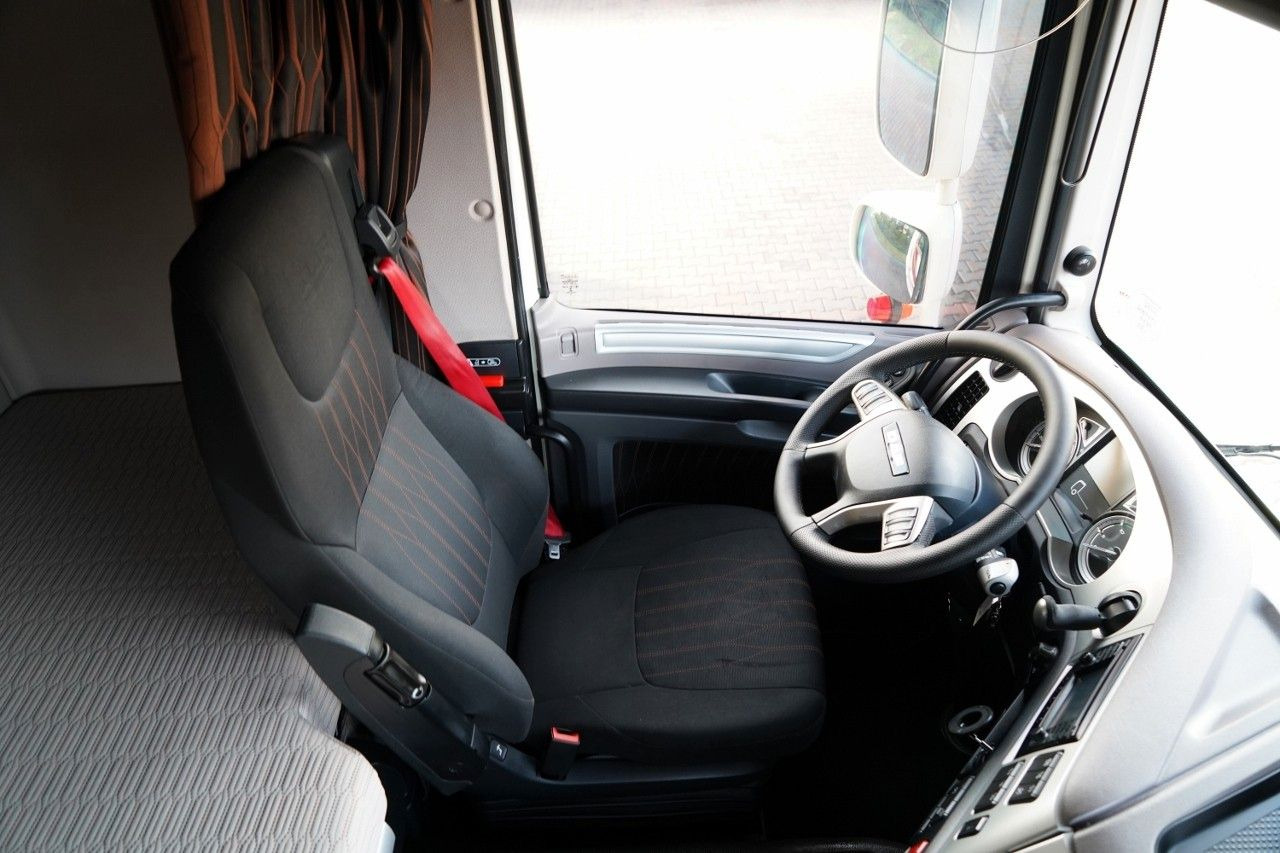 Cabeza tractora DAF XF 530 / RETARDER / I-PARK COOL / SUPER SPACE CA: foto 27